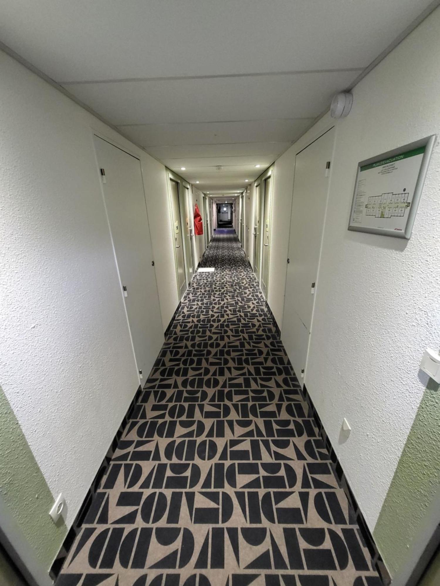 ไอบิส บัดเจ็ต มาร์เซย วาล็องติน Hotel มาร์กเซย ภายนอก รูปภาพ